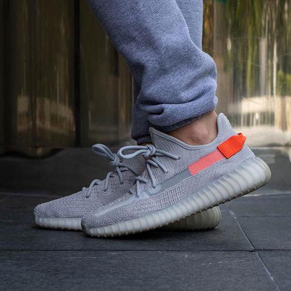 Yeezy 350 V2 Tail Light
