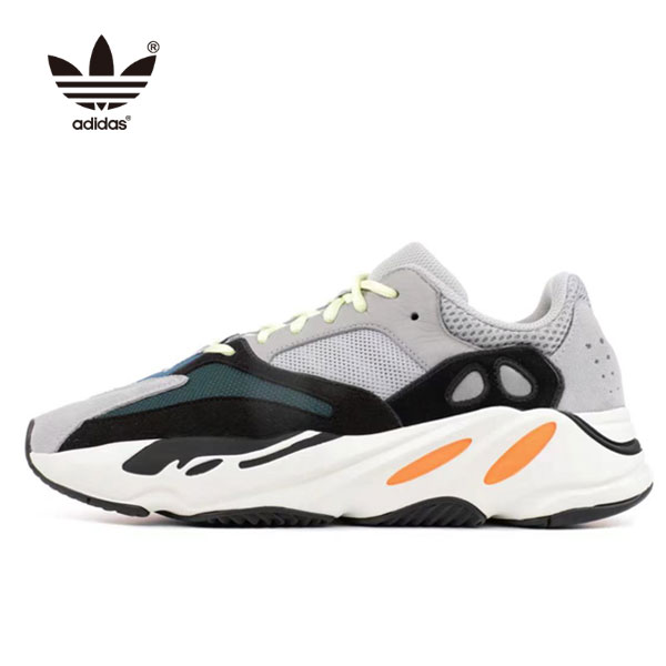 Yeezy 700 系列全解析：從V1到V3，潮流進化一次看懂