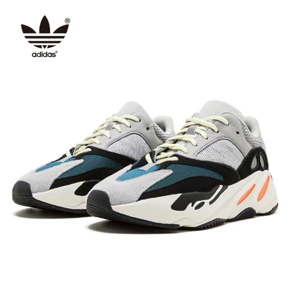 鞋履革命的代表：探索 adidas Yeezy 700 系列的設計魅力