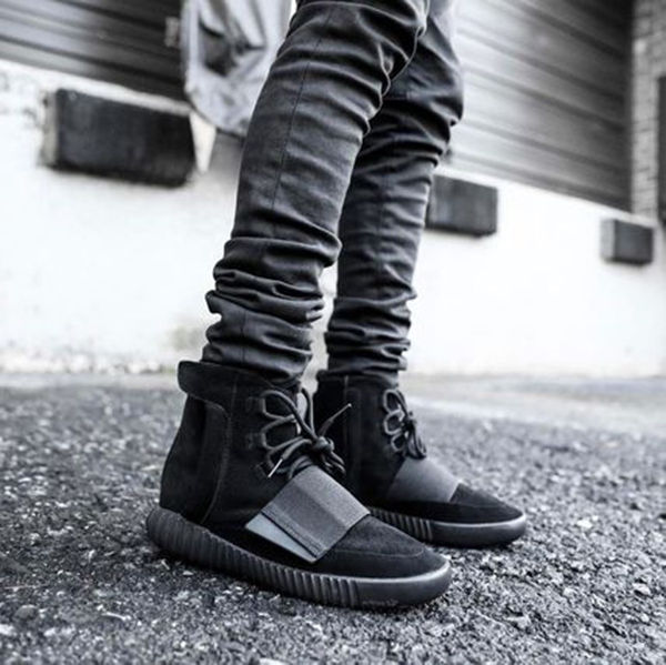 Yeezy 750 Triple Black